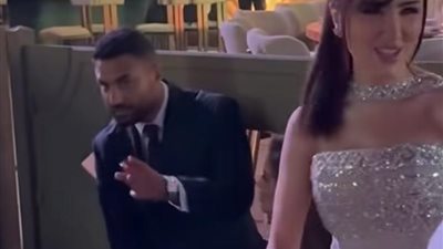 عمل فني أم جلسة صداقة؟.. سر لقاء كريم فهمي بمحمد سامي