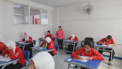 محافظ المنيا: توفير الأجواء المناسبة للطلاب.. ولن نسمح بأي محاولات للغش