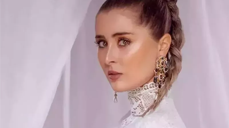 عائشة بن أحمد 