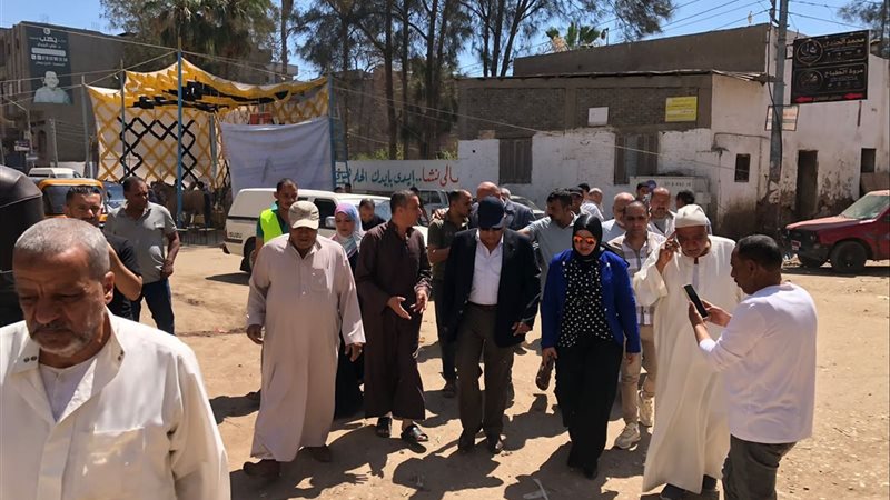 جولة المحافظ بشوارع