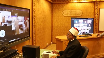 غرفة عمليات الأزهر ترصد سير الامتحانات.. والنحو في مستوى الطالب المتوسط