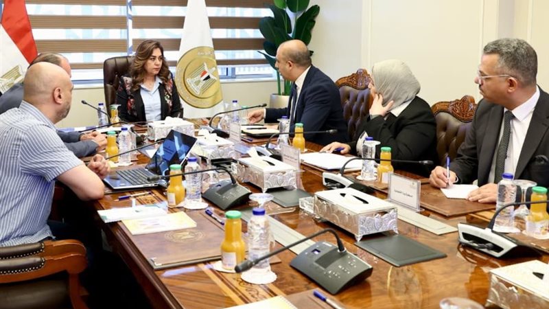 الدكتورة منال عوض