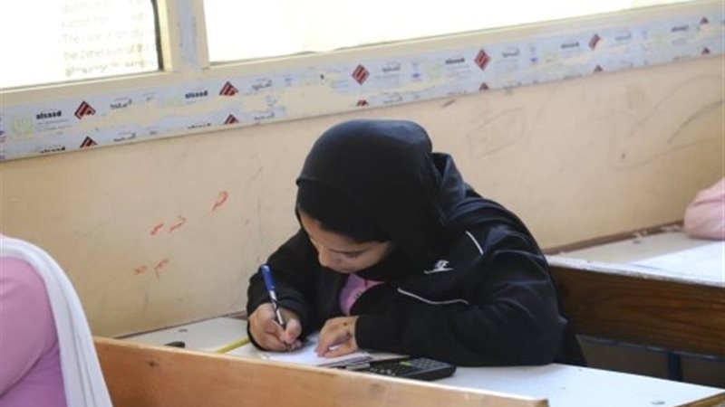 طلاب الشهادة الإعدادية