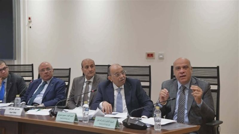 خلال اجتماع اللجنة