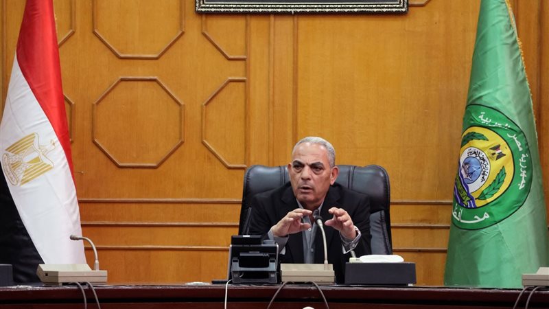 اجتماع محافظ الإسماعيلية