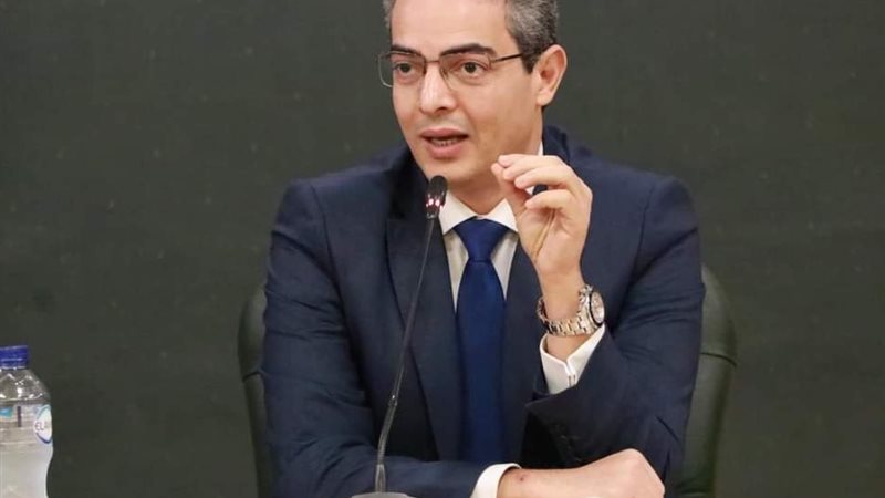 الدكتور طارق سعدة،