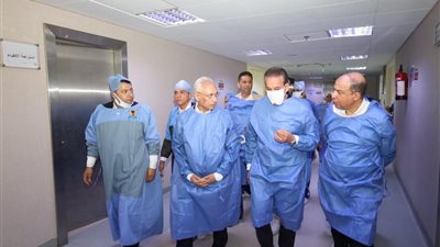 وزير الصحة يتفقد مستشفيات جامعة المنيا ويؤكد جاهزيتها للتأمين الصحي الشامل