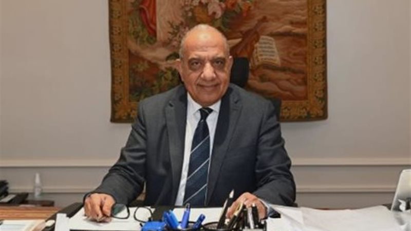 المهندس محمود عصمت وزير الكهرباء