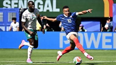 السنغال تسقط أمام فرنسا بثلاثية في كأس العالم 