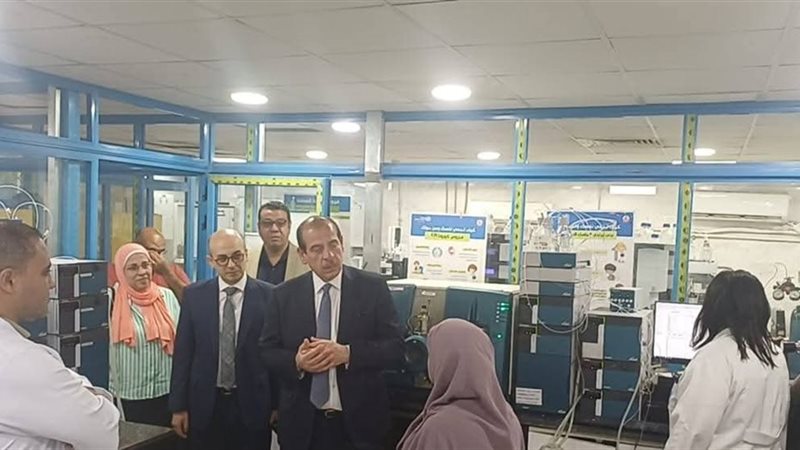 الدكتور عمرو قنديل
