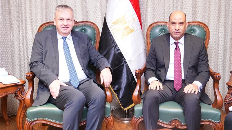 وزارة العمل