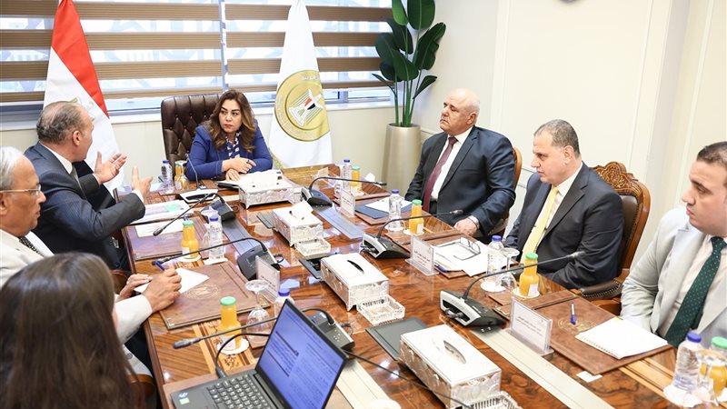 الدكتورة منال عوض