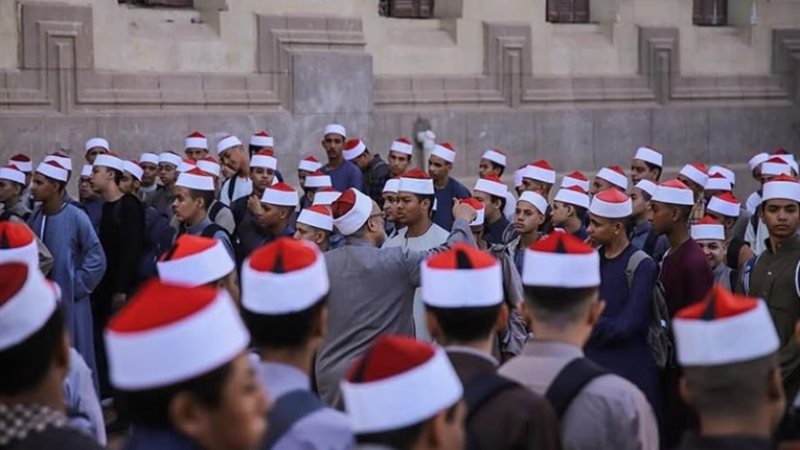 طلاب الثانوية الأزهرية 