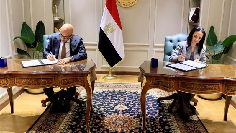 توقيع بروتوكول لتنظيم