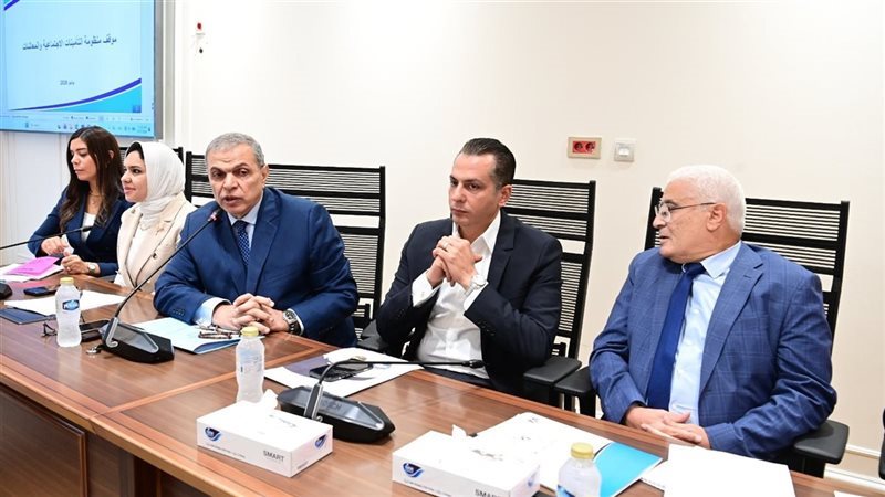 خلال اجتماع اللجنة