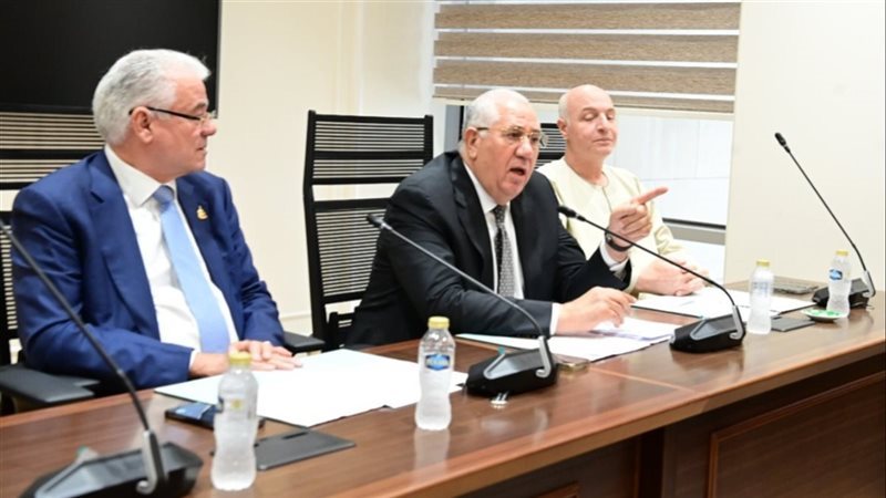 خلال اجتماع اللجنة