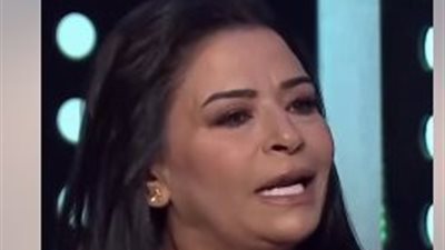 صفوة: بقبل أدوار مش راضية عنها عشان الفلوس.. و اتجوزت بدري عشان ادخل عالم الفن 