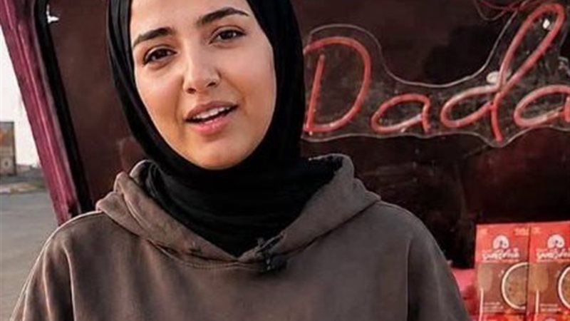 بائعة الشاى هدير