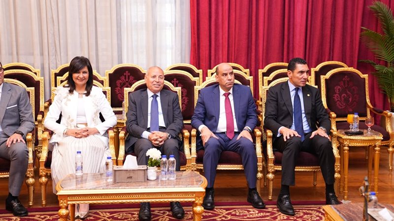 وزارة العمل 