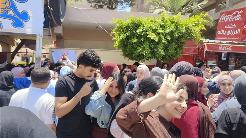 طلاب الثانوية العامة