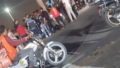 مصرع شابين إثر اصطدام دراجة نارية بحاجز خرساني على محور حسب الله الكفراوي بالقاهرة