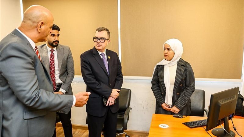 الدكتور أحمد رستم
