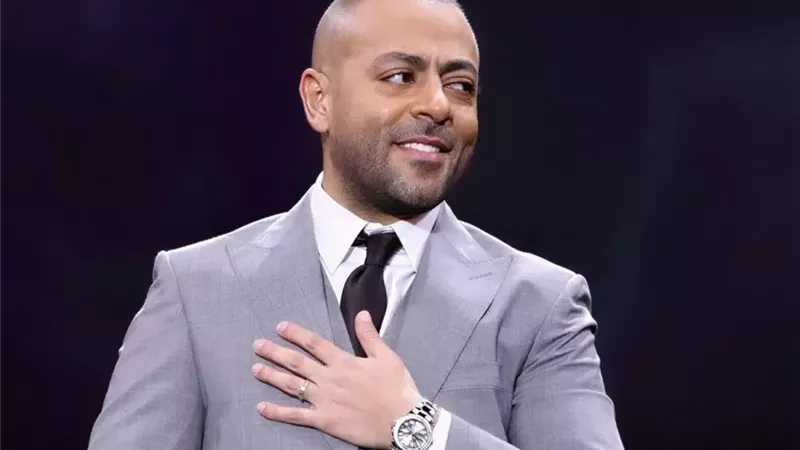 تامر عاشور