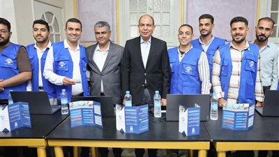 محافظ المنيا: التأمين الصحي الشامل هدية لـ7 ملايين مواطن والتسجيل واجب وطني