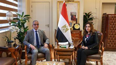 منال عوض ومحافظ الجيزة يبحثان خريطة التنمية المستقبلية وتعزيز فرص الاستثمار بالمحافظة