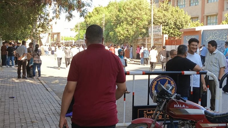 طلاب الثانوية العامة