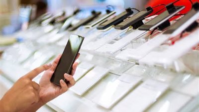 الذكاء الاصطناعي يرفع فاتورة الهواتف الذكية.. هل انتهى زمن الأسعار الاقتصادية؟
