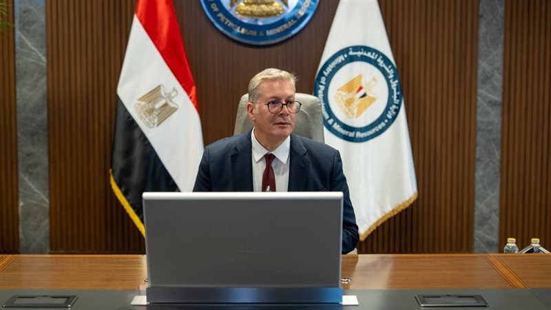 وزير البترول 