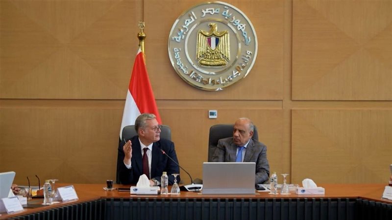 وزير الكهرباء 