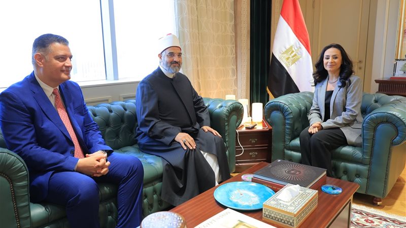 الدكتورة مايا مرسي