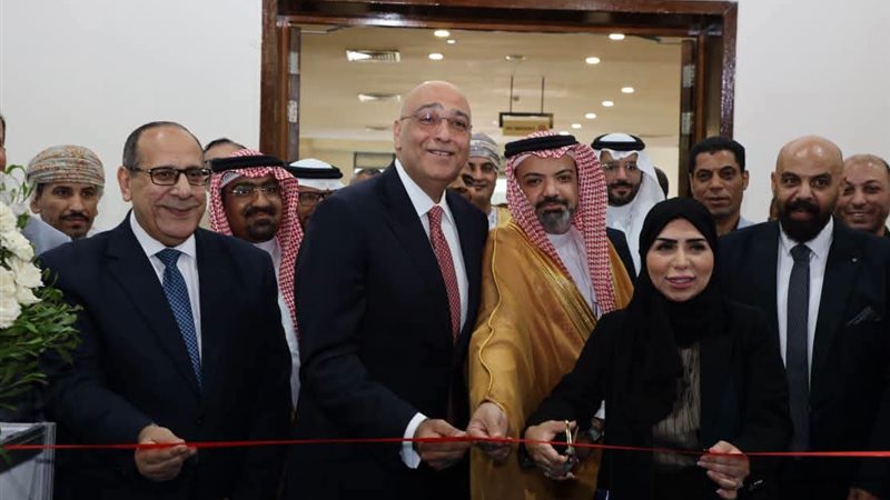 جانب من افتتاح المعرض