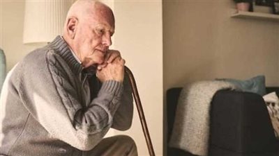 مظلة قانونية جديدة لكبار السن.. متى يعتبر المسن معرضًا للخطر؟