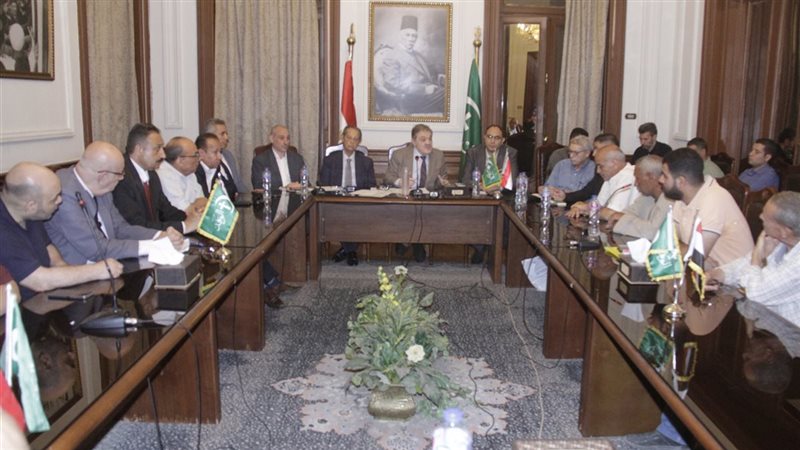 خلال الاجتماع 