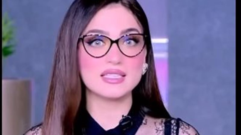 الإعلامية ياسمين