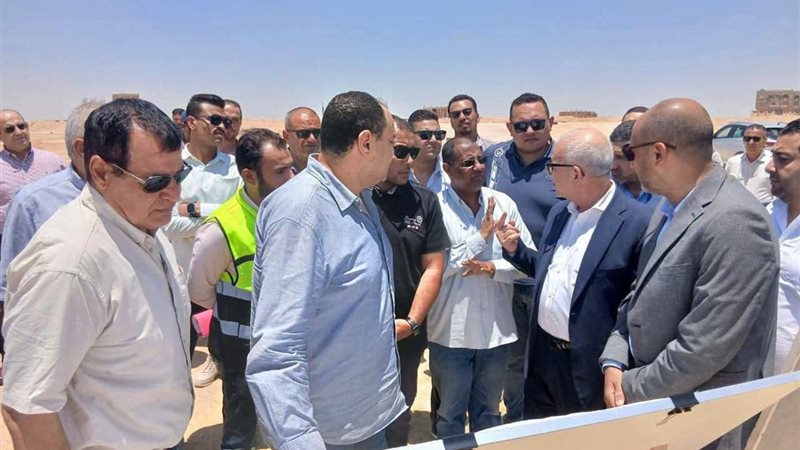 وزير الإسكان 