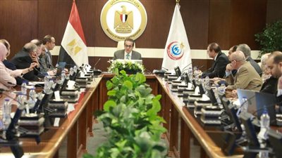 وزير الصحة يترأس الاجتماع الثاني للجنة العليا لرفع مستوى جودة خدمات الرعاية الصحية