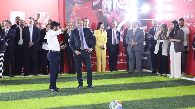 وزير المالية بشارك
