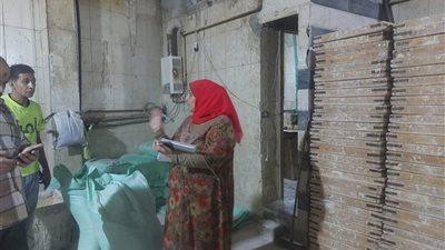 تموين بني سويف يحرر 30 مخالفة بالمخابز ويضبط 153 شيكارة دقيق
