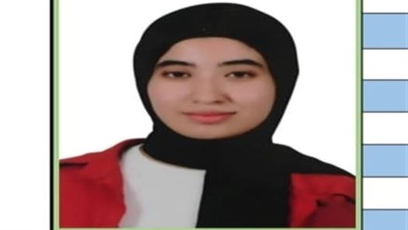 الطالبة رضوى رمضان