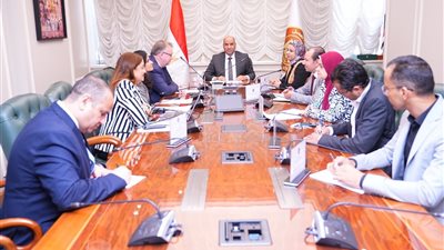 وزير العمل ومنظمة العمل الدولية يضعان خارطة طريق لإنجاز قانون العمالة المنزلية
