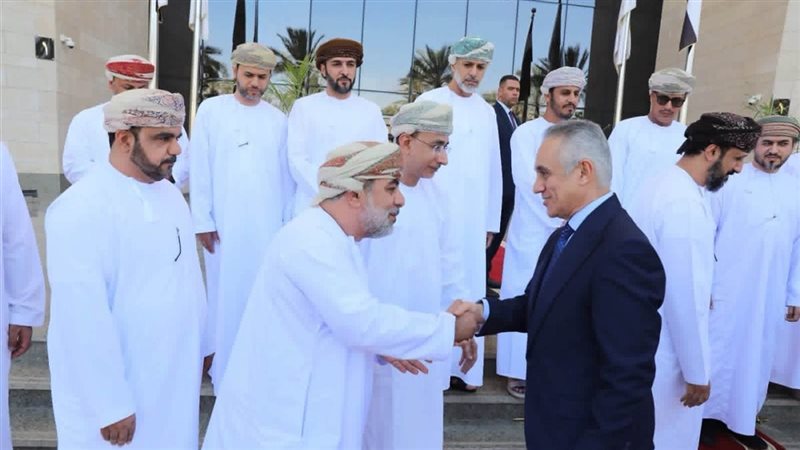 اللقاء 