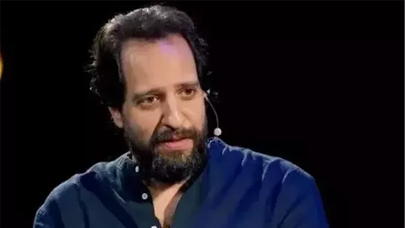 الفنان أحمد أمين 