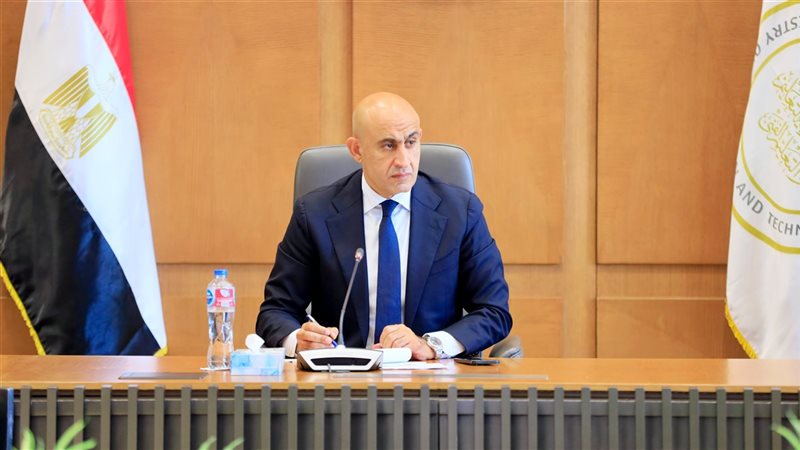 وزير التربية والتعليم محمد عبداللطيف 