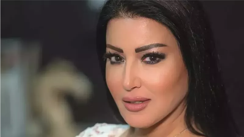 الفنانة سمية الخشاب 