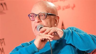 بعد رسالة خيري بشارة.. جدل متجدد حول حقوق الفنانين في الأداء العلني