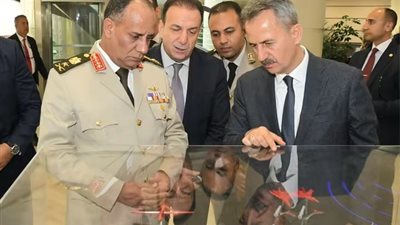 وزير الدفاع يعود إلى القاهرة بعد اختتام زيارته الرسمية إلى تركيا